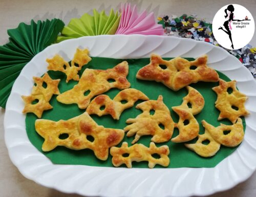 Mascherine dolci di carnevale  con le formine dei biscotti