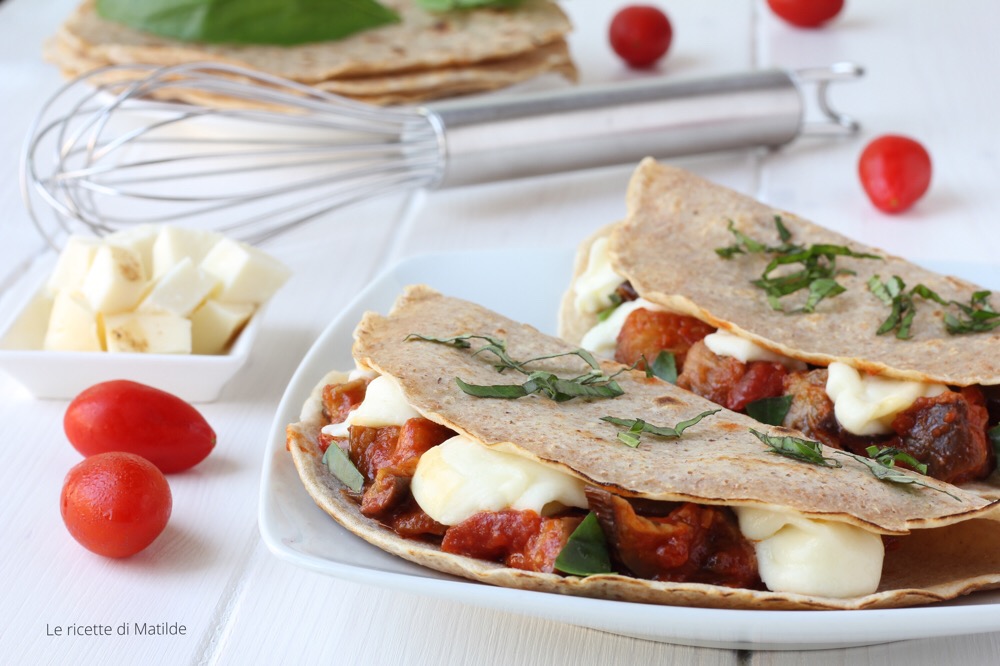 crêpes integrali con melanzane e provola