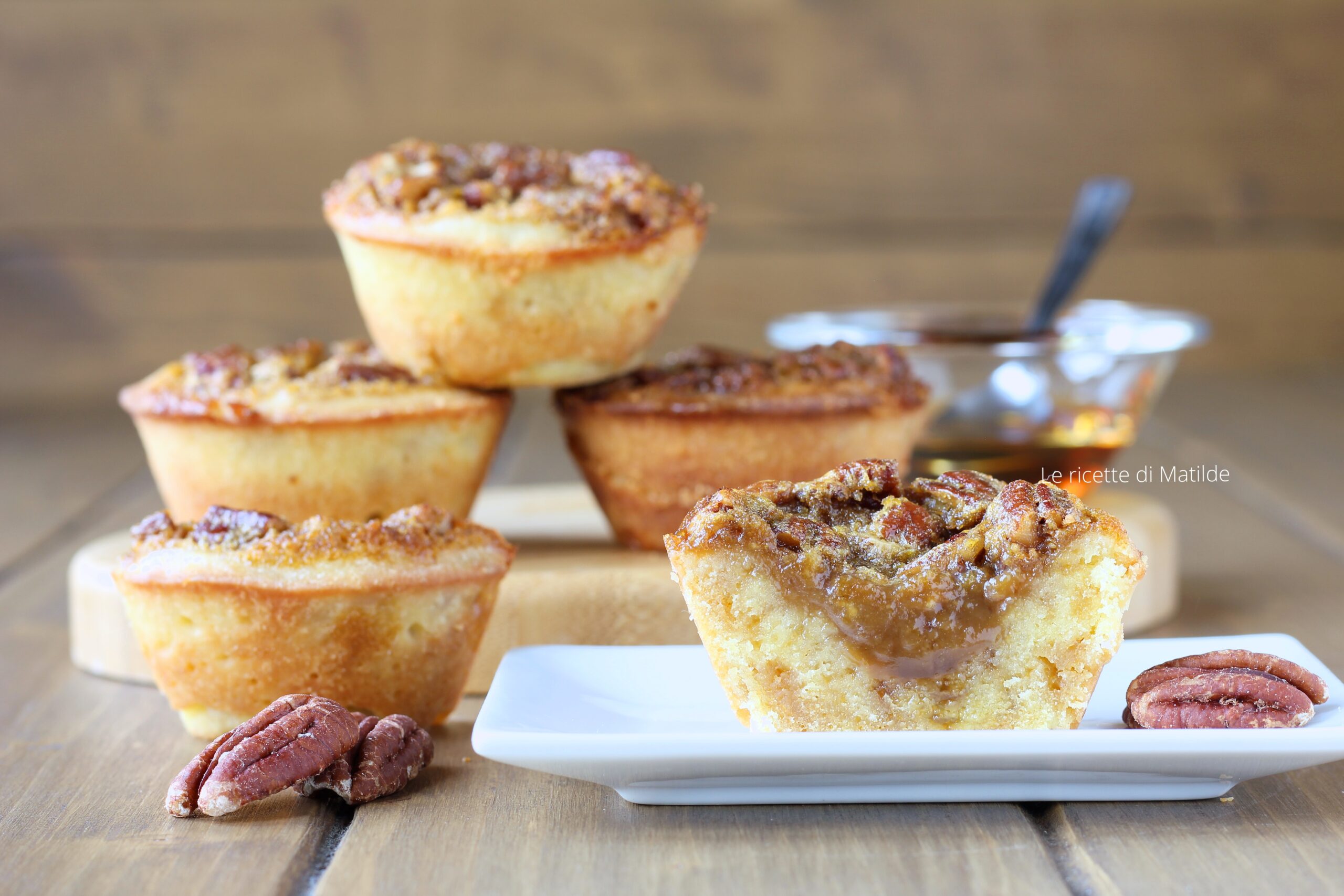 TORTINE CON SCIROPPO D'ACERO E NOCI PECAN - Le ricette di ...