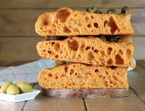 FOCACCIA AL POMODORO E PAPRIKA