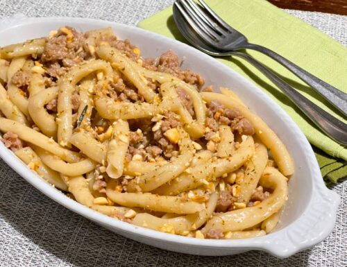 Ceciliani canepinesi al sugo bianco
