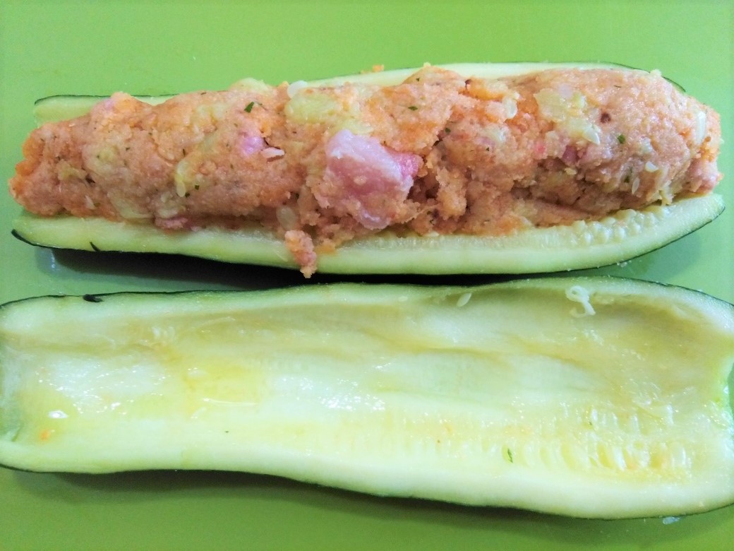 Barchette di zucchine con pancetta affumicata