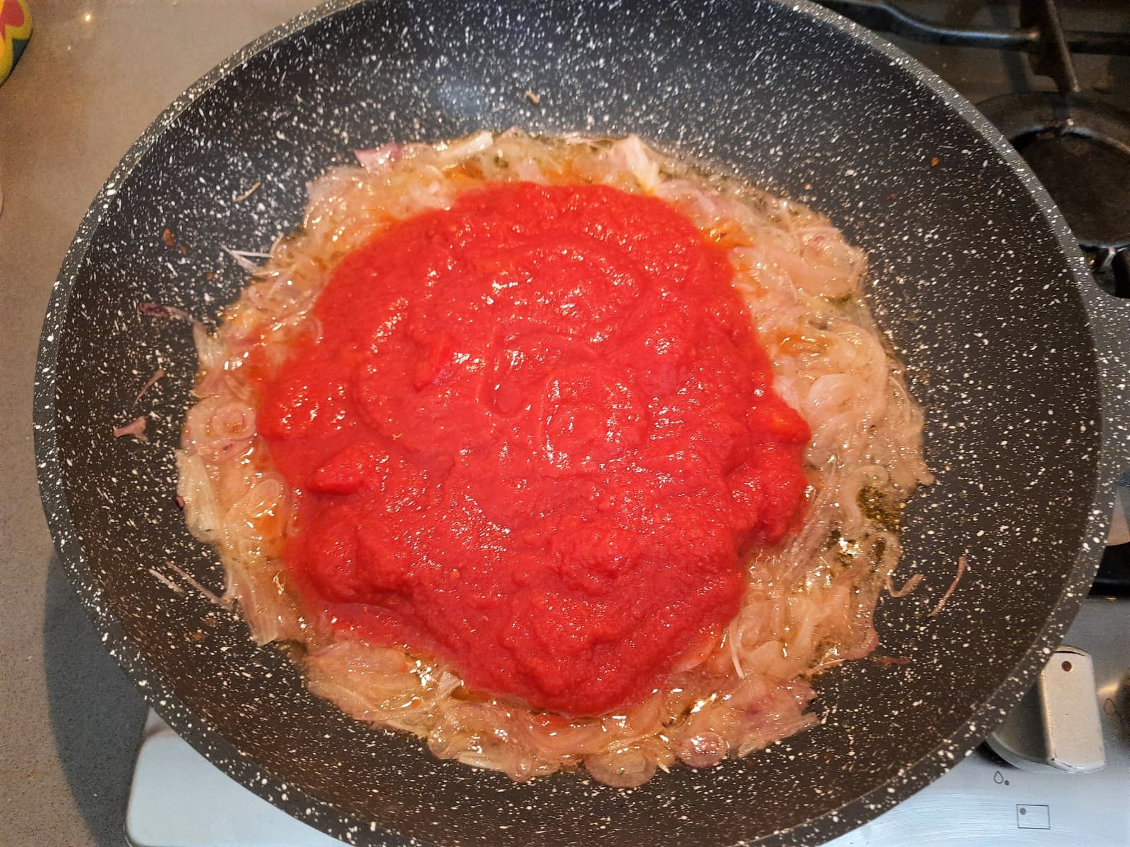 Ricetta capone o lampuga in umido con pomodoro