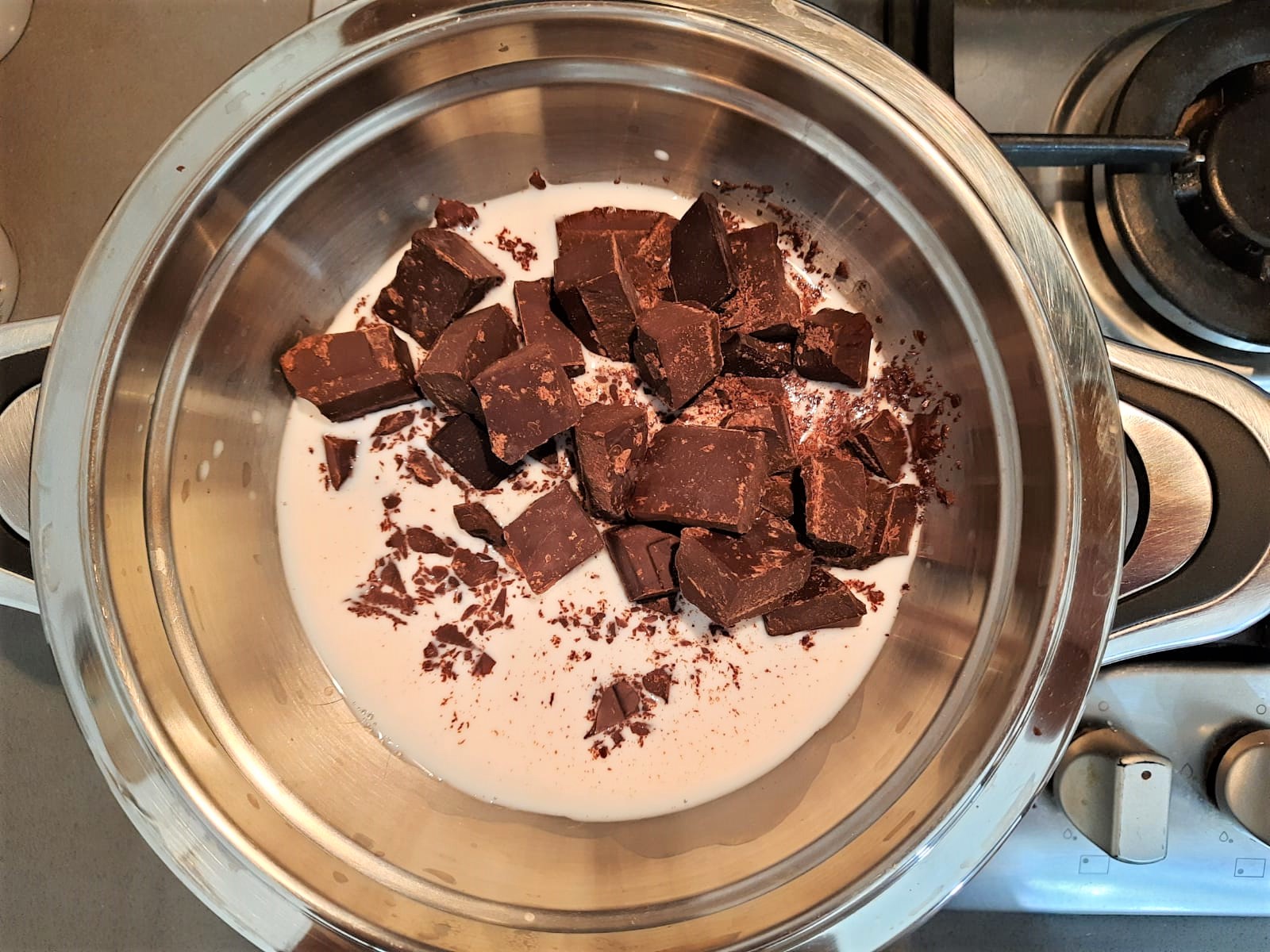 Plumcake al cioccolato con granella
