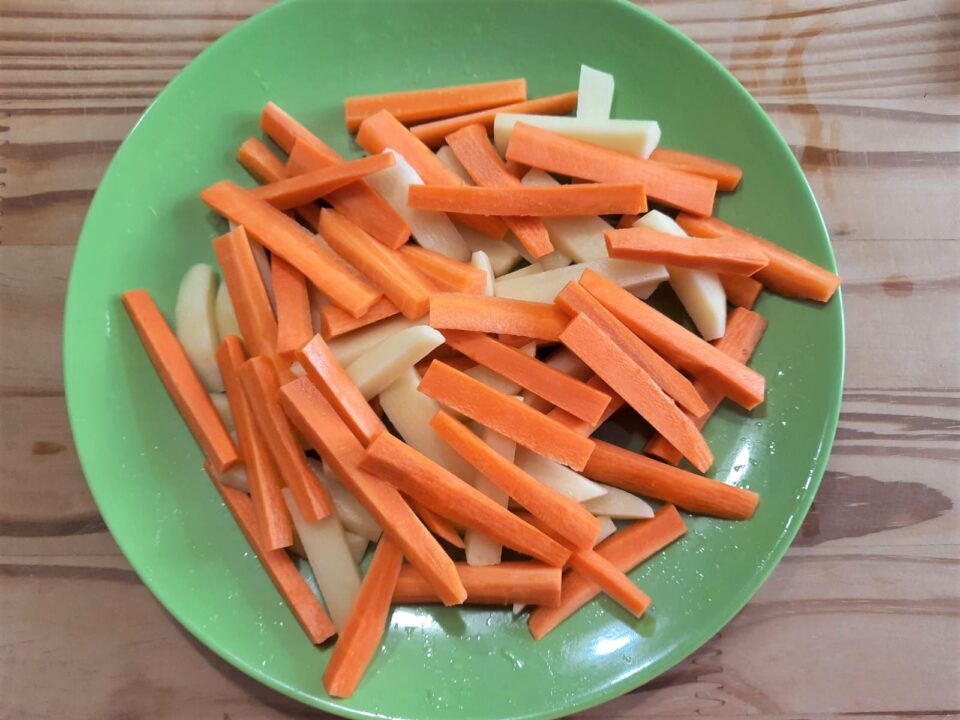 Carote e patate glassate in padella