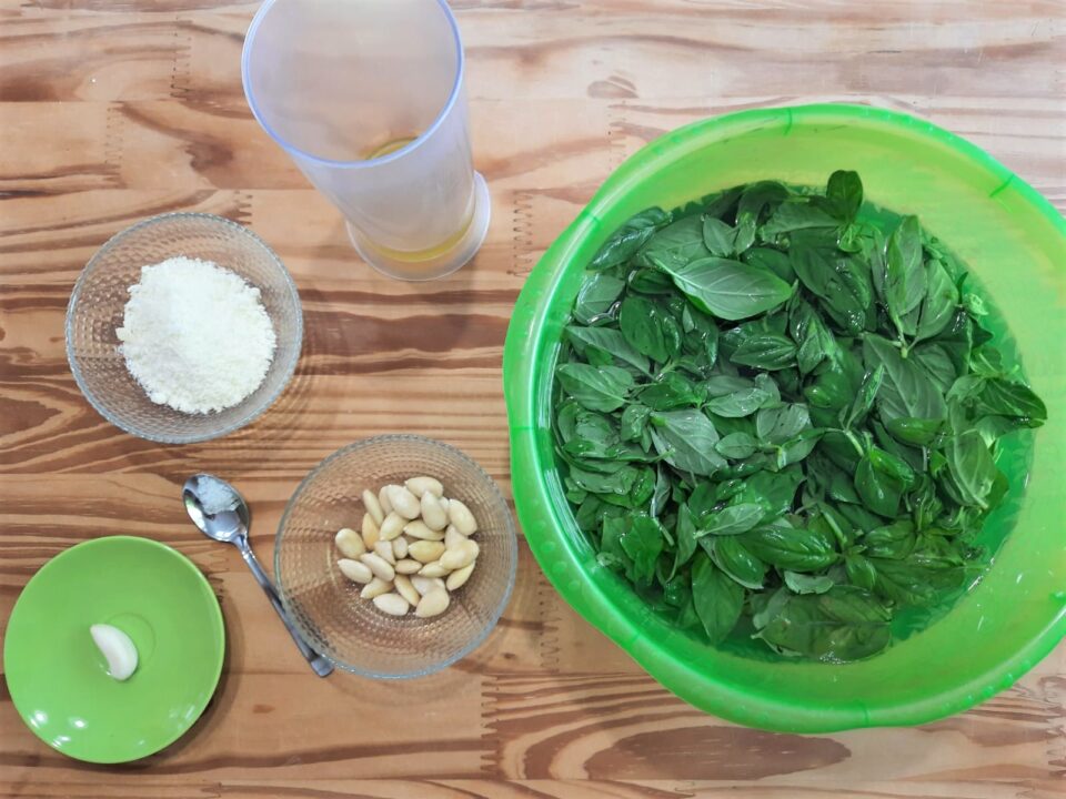 Ricetta pesto di basilico e mandorle e conservazione