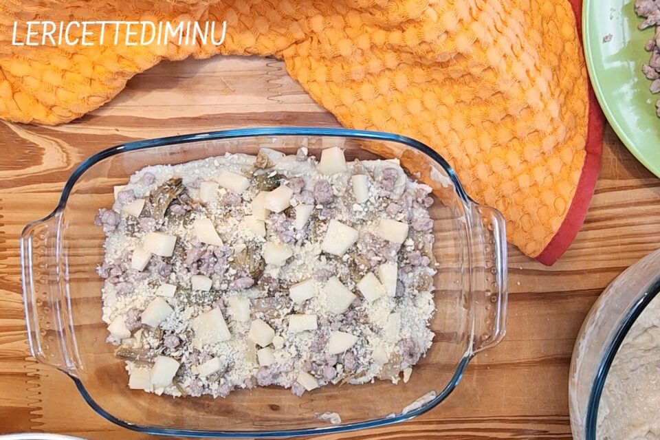 Lasagne carciofi e salsiccia