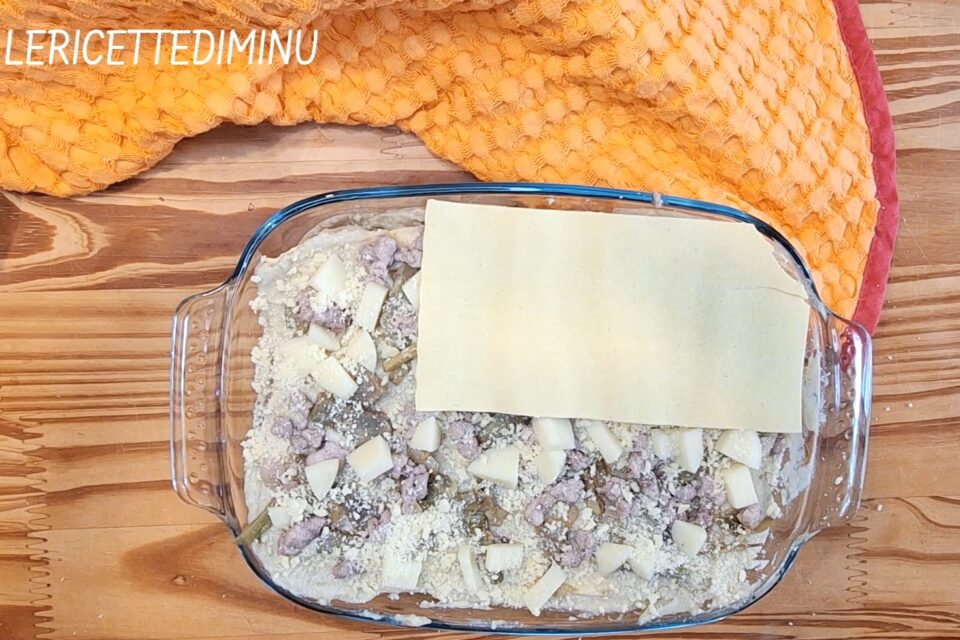 Lasagne carciofi e salsiccia