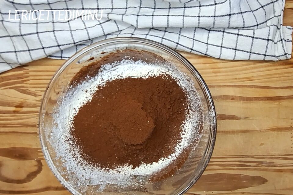 Torta di compleanno al cioccolato