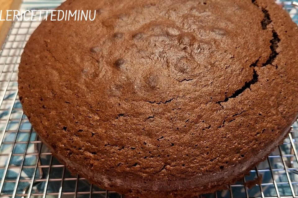 Torta di compleanno al cioccolato
