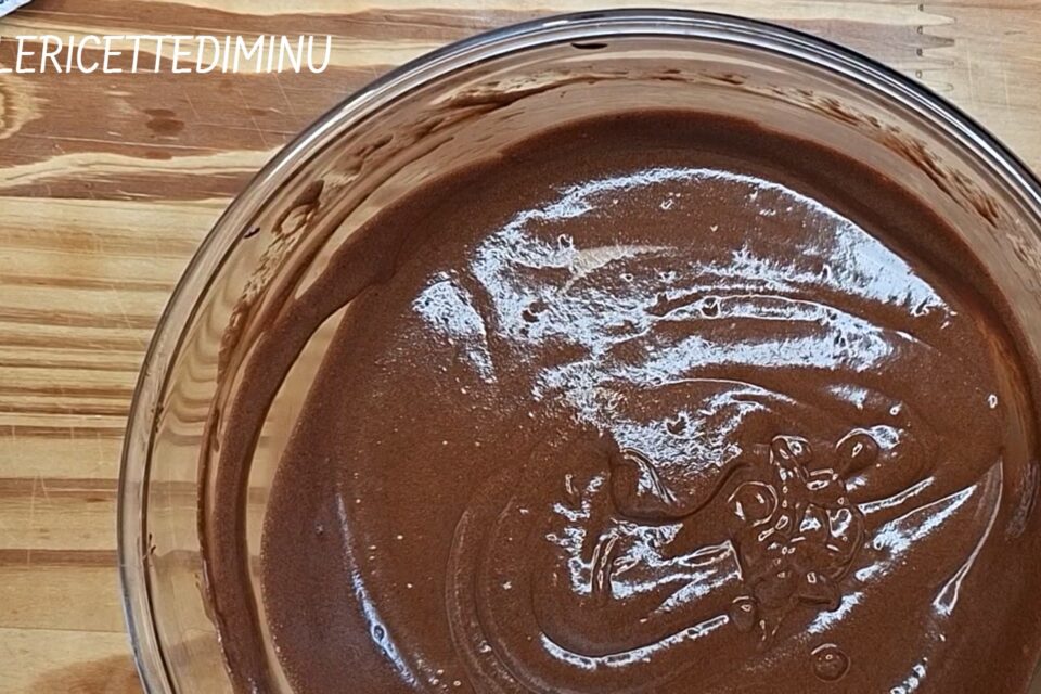 Torta di compleanno al cioccolato