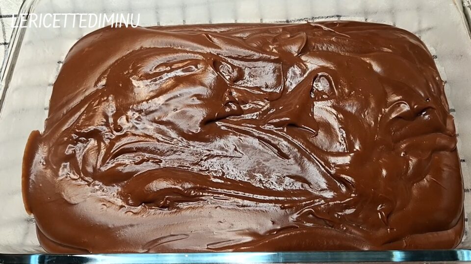 Torta di compleanno al cioccolato