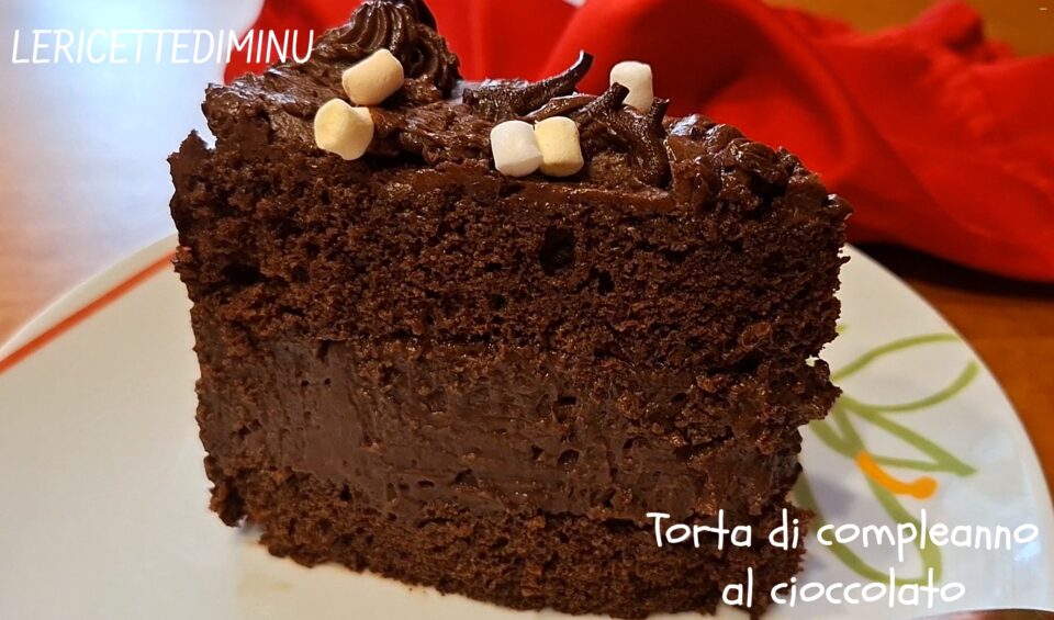 Torta di compleanno al cioccolato