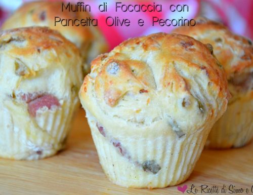 Muffin di Focaccia con Pancetta Olive e Pecorino