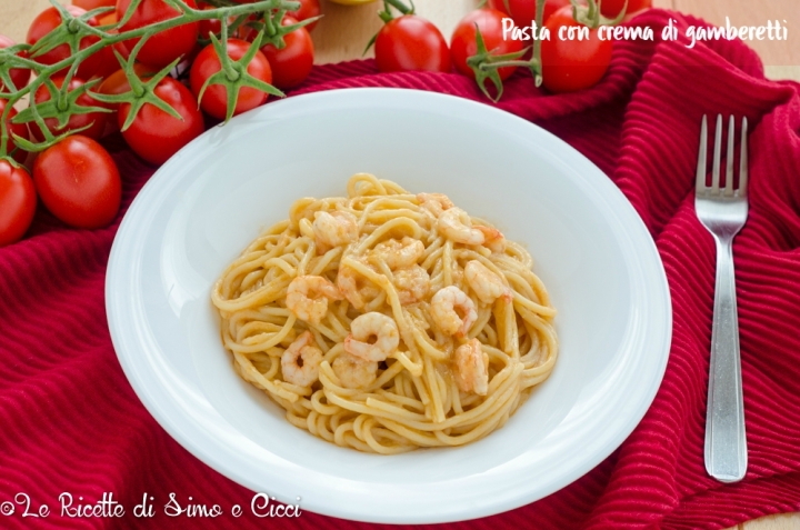 Pasta con crema di gamberetti senza panna