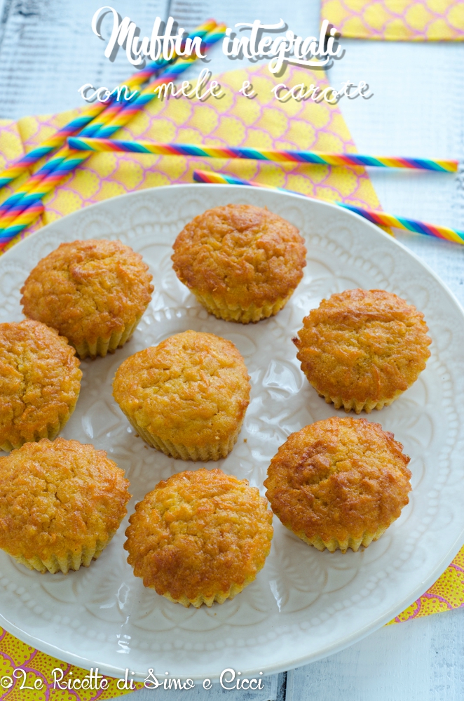 Muffin integrali con mele e carote