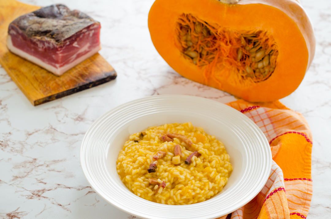 Risotto zucca e speck semplice e cremoso - Le Ricette di Simo e Cicci