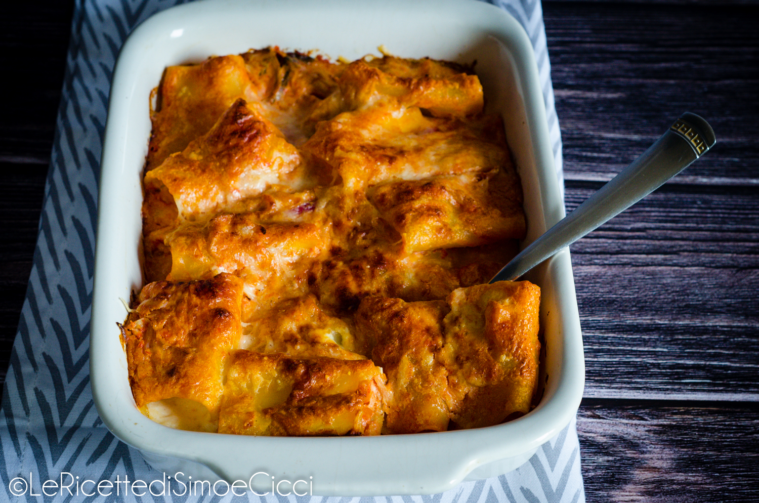 Paccheri al forno senza besciamella - Le Ricette di Simo e Cicci