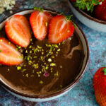 Porridge fragole e cacao