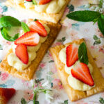 Sfogliatine con crema e fragole