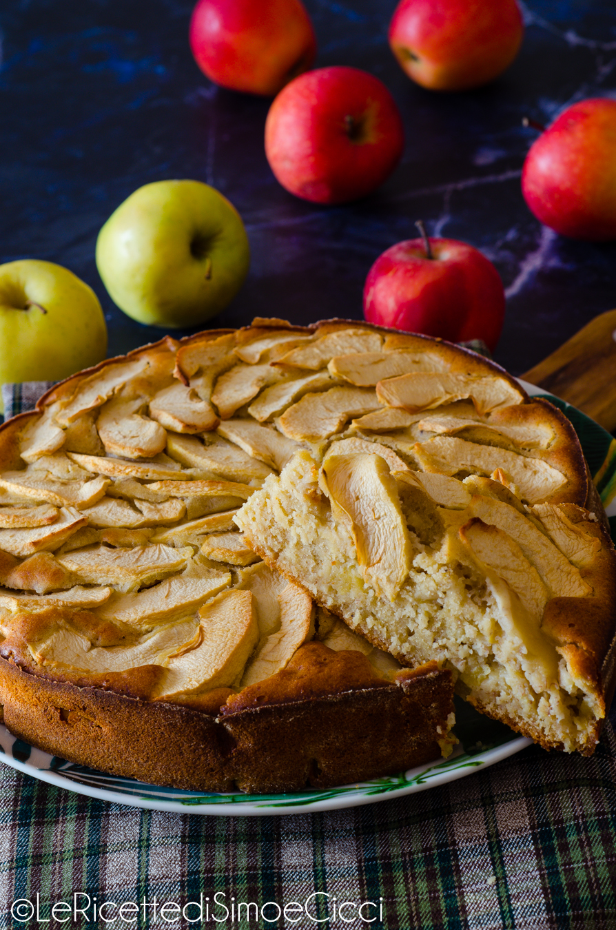 Torta di mele e banane senza burro - Le Ricette di Simo e Cicci