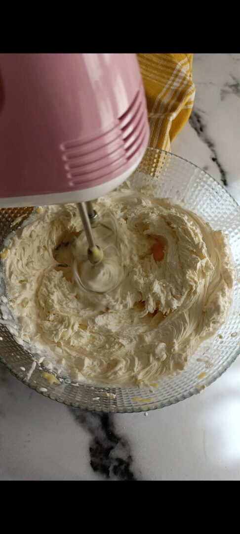 Crema mascarpone, panna e lemon curd
