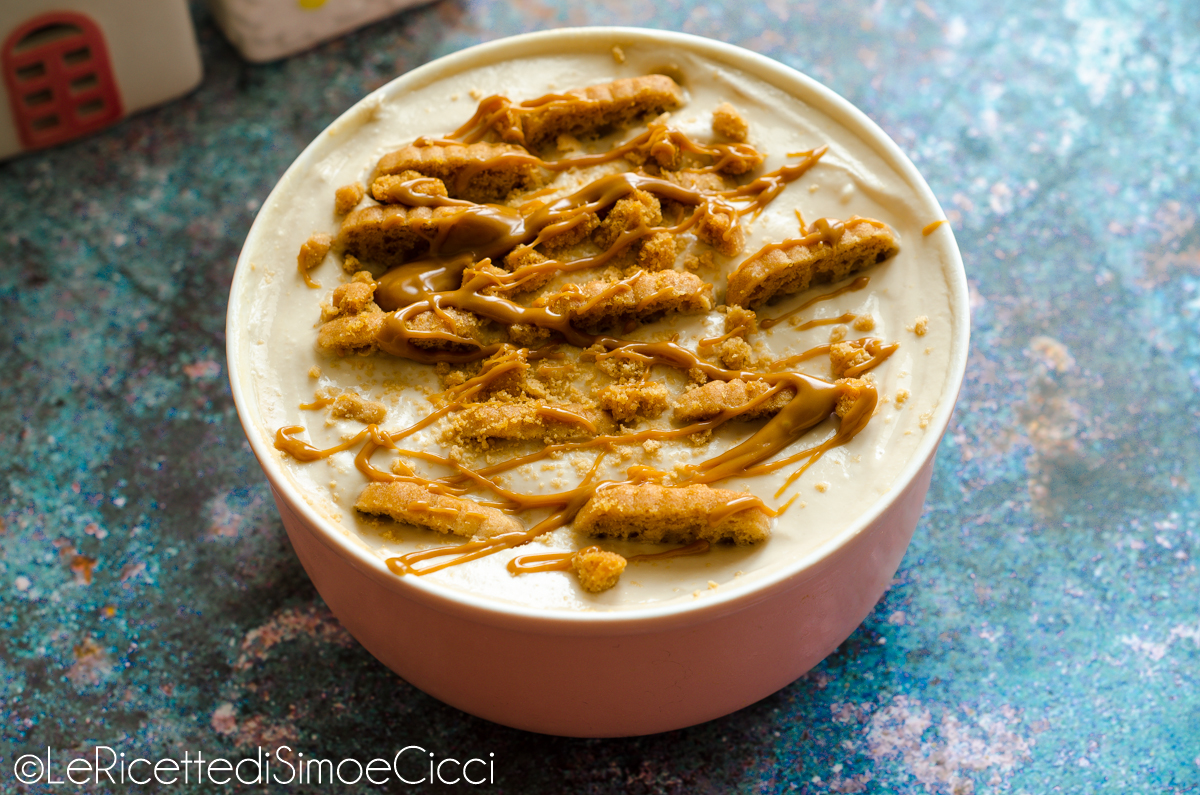 Cheesecake allo yogurt con due ingredienti (viral japanese cheesecake)