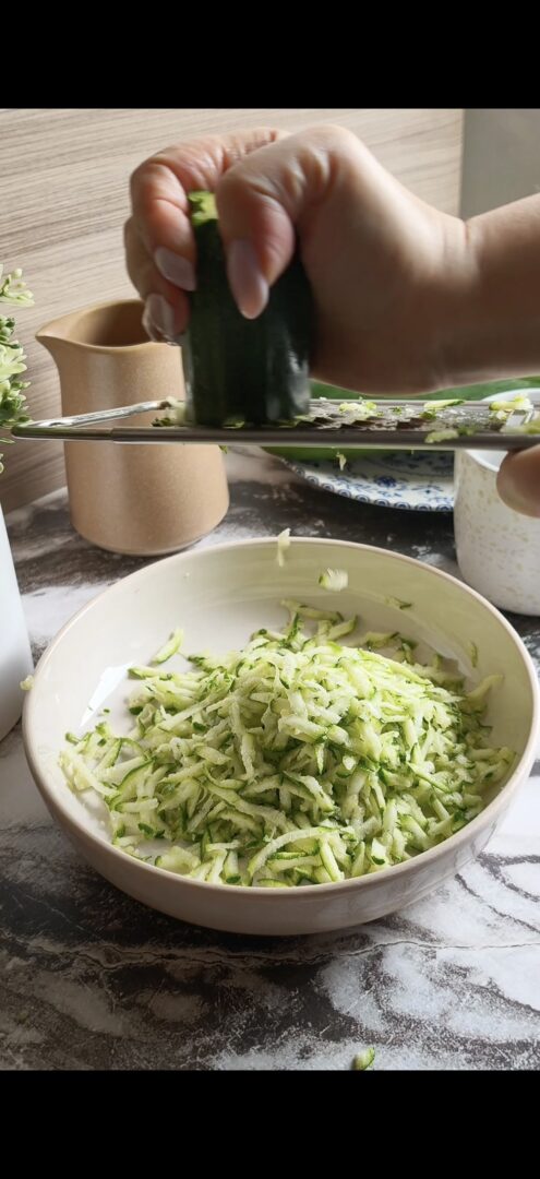 Grattugiamo la zucchina