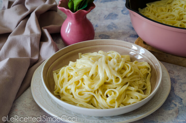 Fettuccine Alfredo