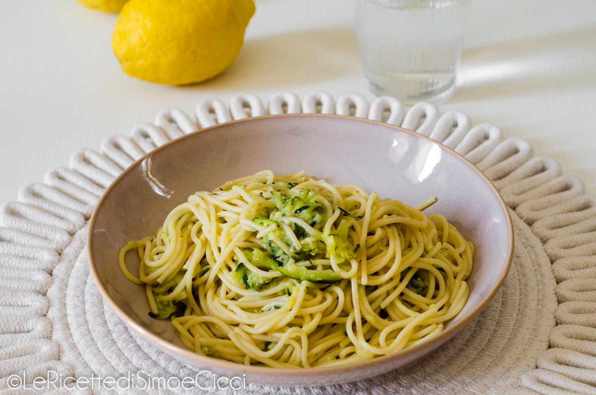 Spaghetti zucchine e limone