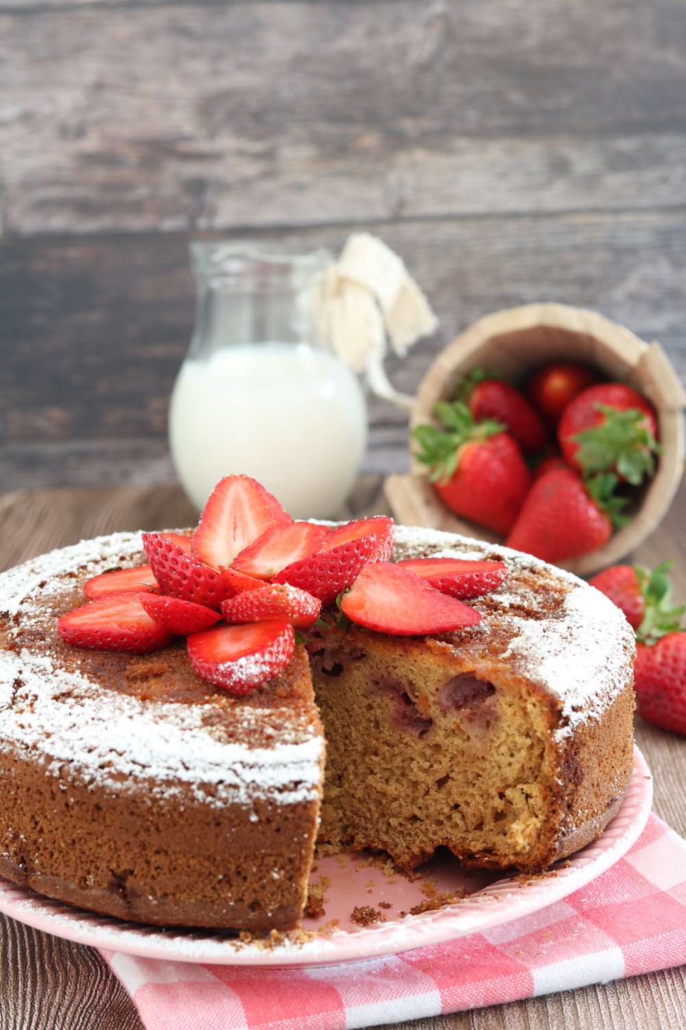 torta farro avena fragole