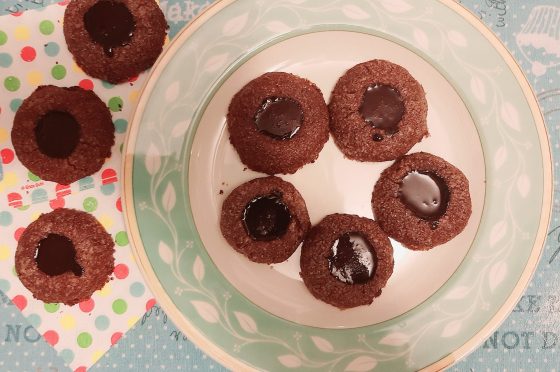 Chocolate Thumbprint Cookies ( Biscotti al Cacao )