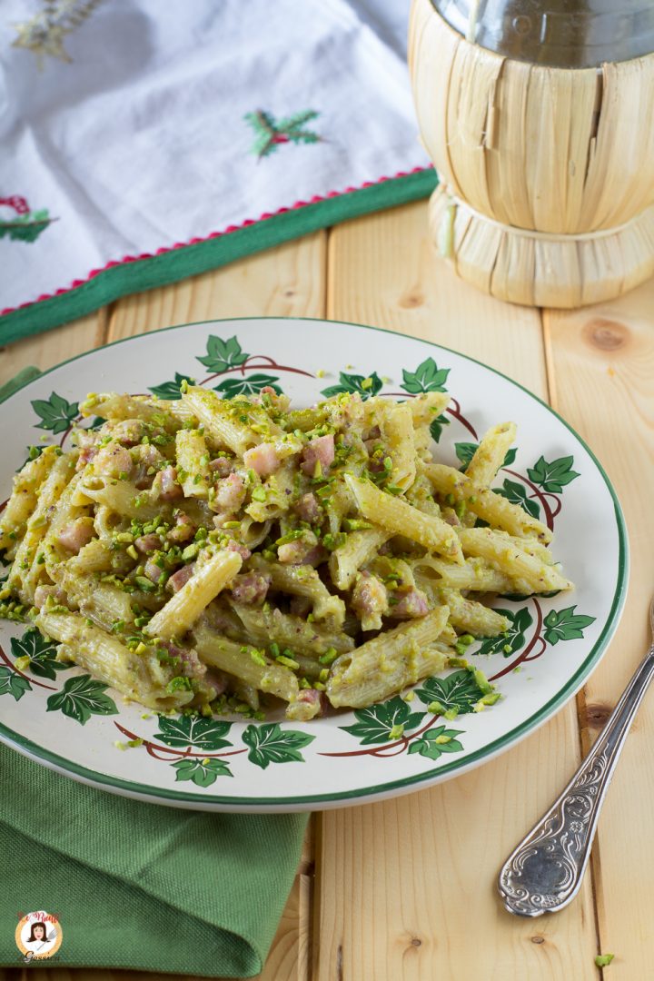 Pasta Pesto Di Pistacchi E Pancetta Ricetta Siciliana Anche Bimby ...