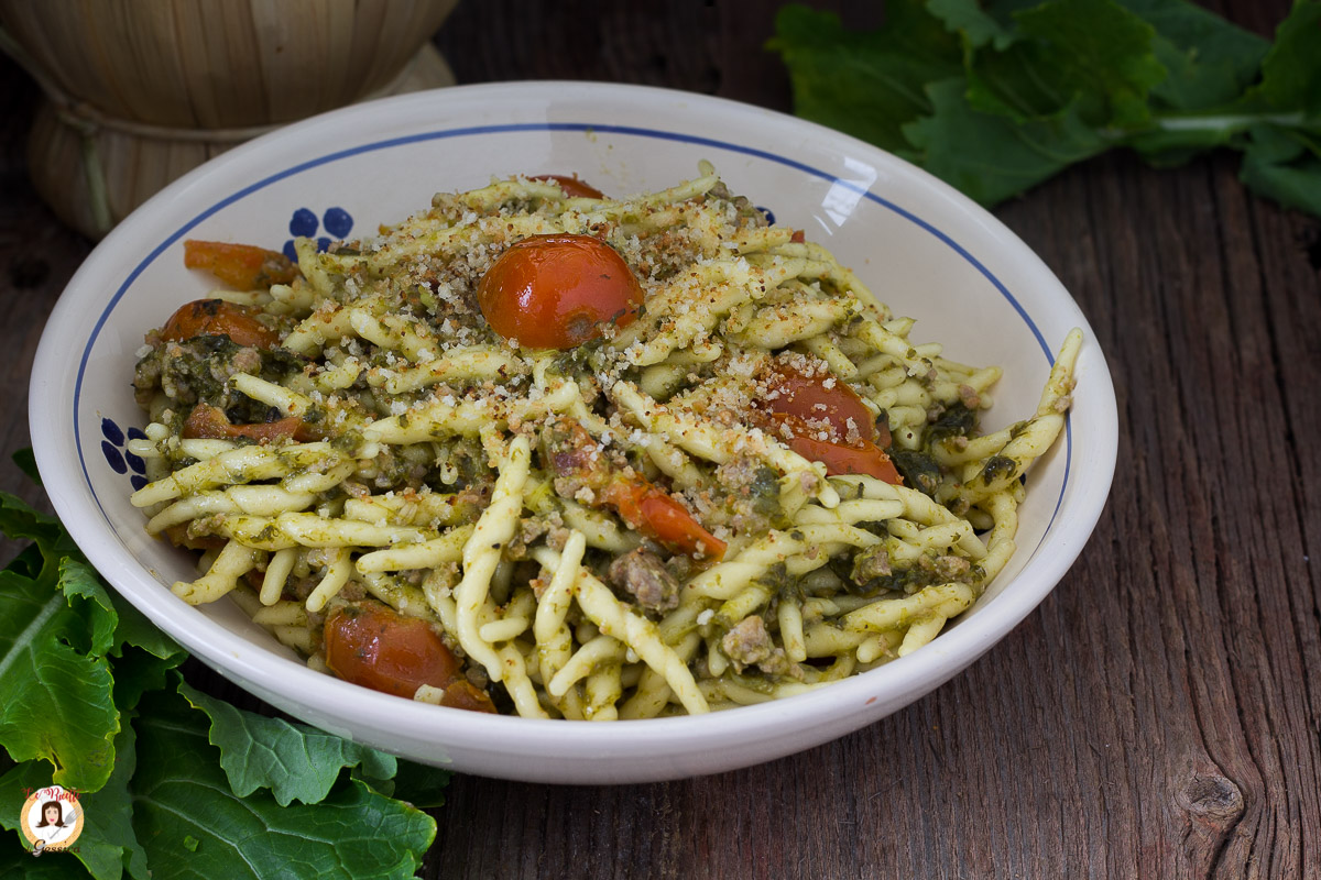 PASTA cime di rapa e salsiccia - Primo piatto croccante ...