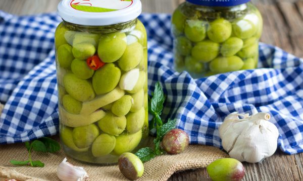 Olive in salamoia alla Siciliana – Antipasto o conserva della nonna