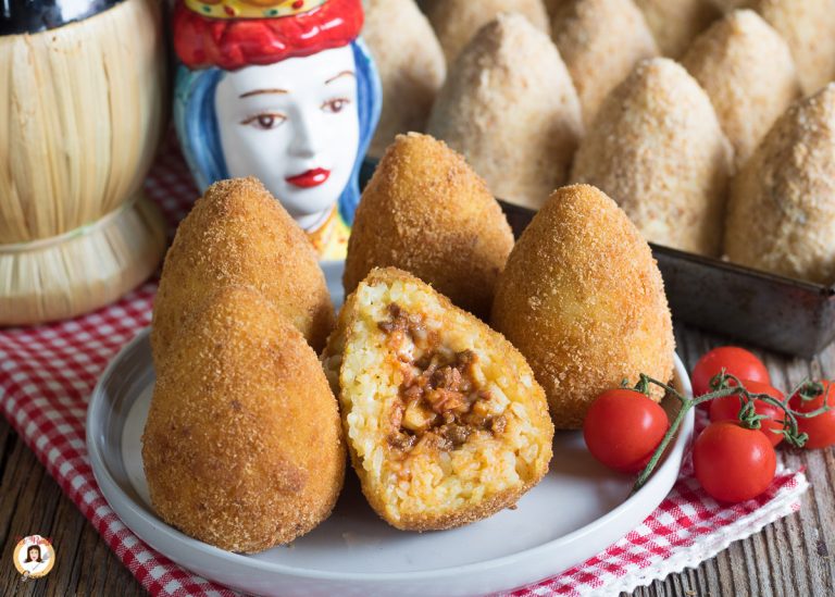 ARANCINI SICILIANI Ricetta Siciliana originale passo passo