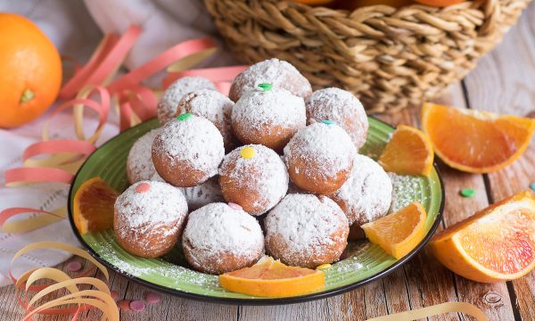 CASTAGNOLE ALL’ARANCIA – Dolce di Carnevale con ricotta