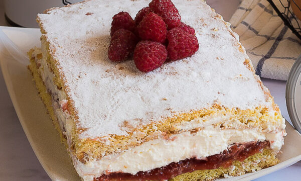 TORTA VELOCE CREMOSA – Con crema e marmellata