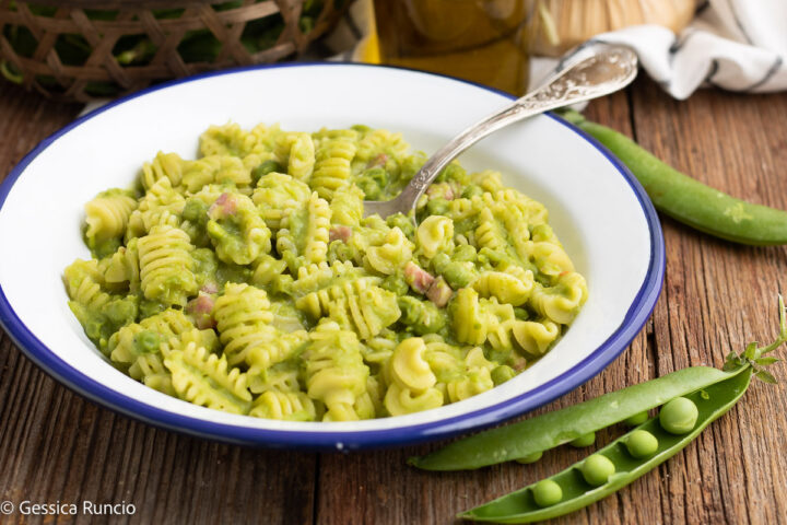 PASTA PISELLI E PANCETTA - ricetta cremosa