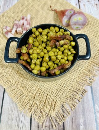 Piselli con guanciale in pentola o padella