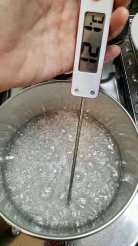 Preparazione del tiramisù di Luca Montersino