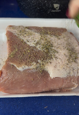 Preparazione dell’arista di maiale al latte