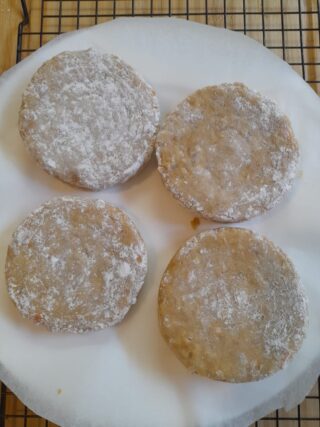 Preparazione hamburger di ceci