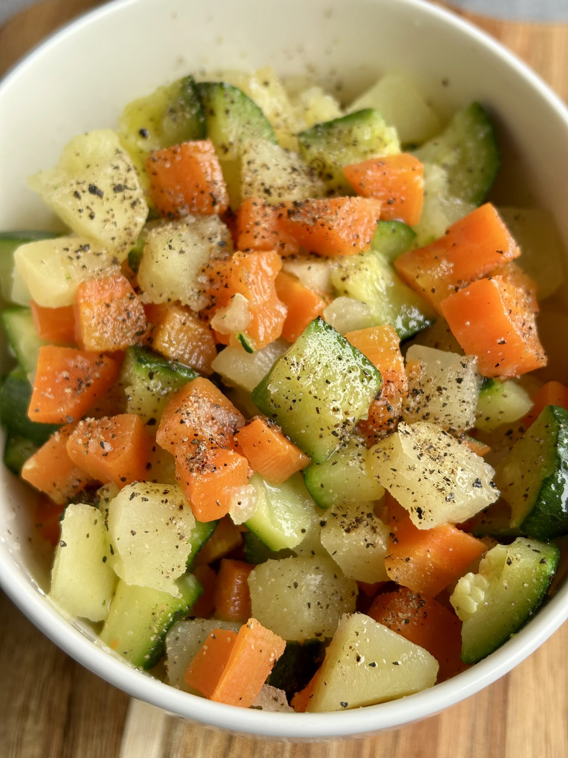 contorno di patate zucchine e carote lesse semplice e leggero
