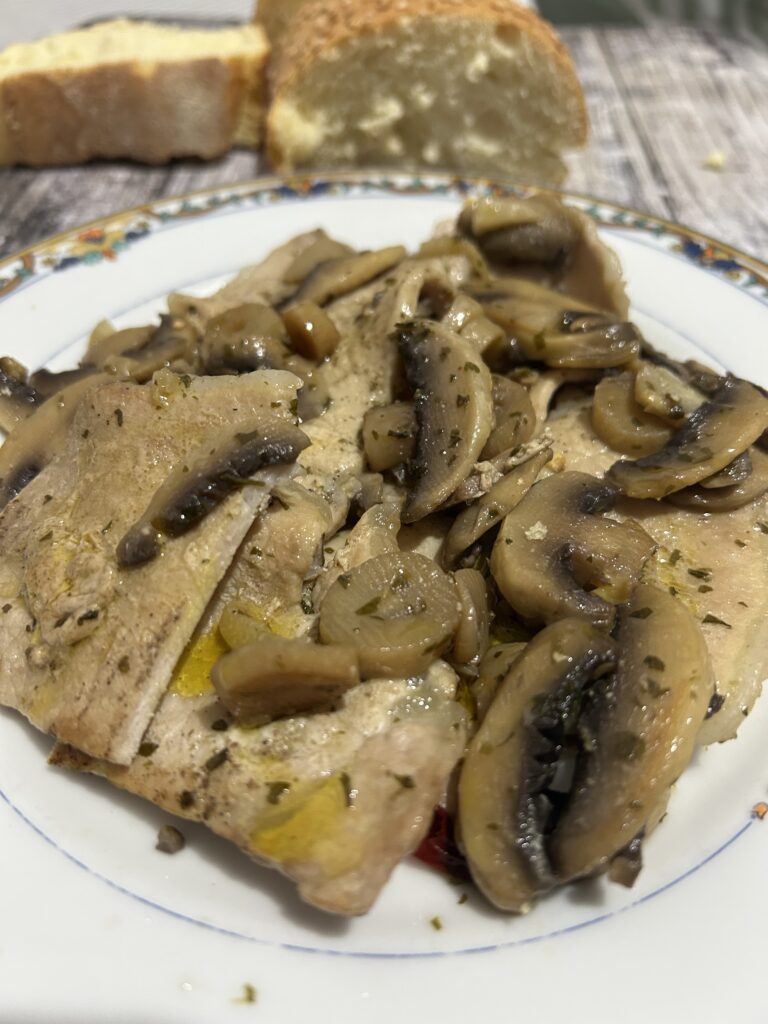 Piatto di arista di maiale ai funghi facile e veloce