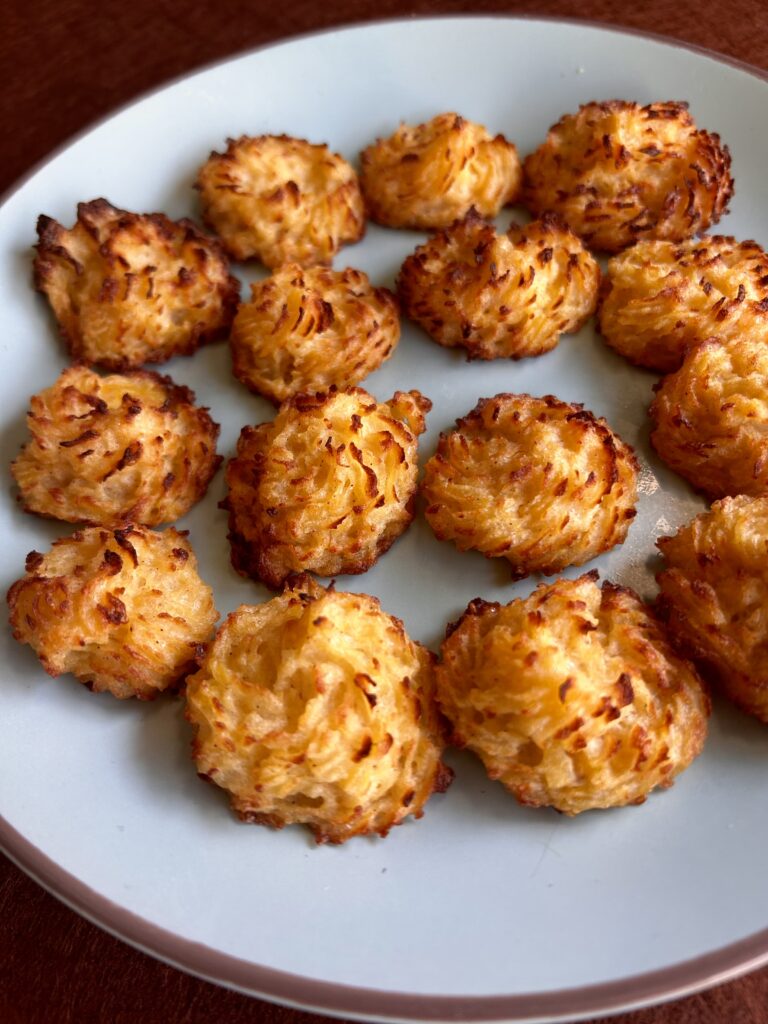 Patate duchessa fatte in casa dorate e dalla caratteristica forma a ciuffetto