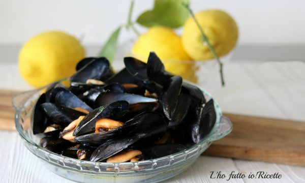 Impepata di cozze al vino bianco