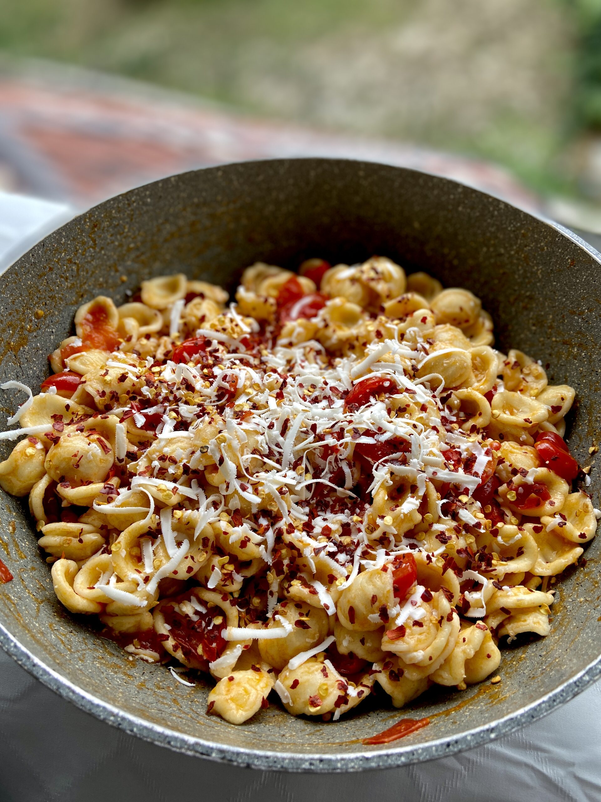 Orecchiette pomodorini, ricotta salata, peperone crusco - Paprika con Lisa