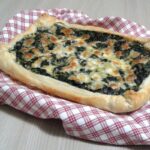 Torta salata cicoria e salsiccia