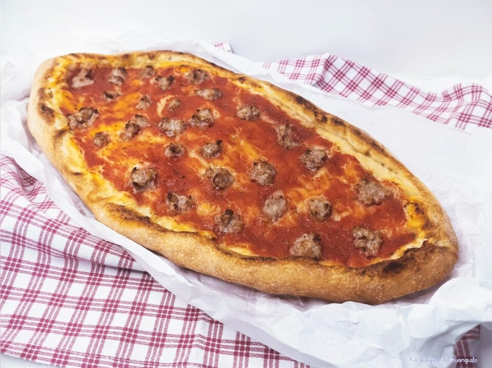 Pide pizza turca